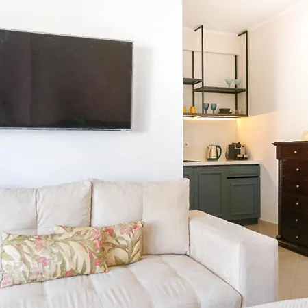 Luxury 2 Apartment Himare