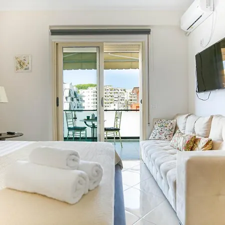 Apartment Luxury 2 *
